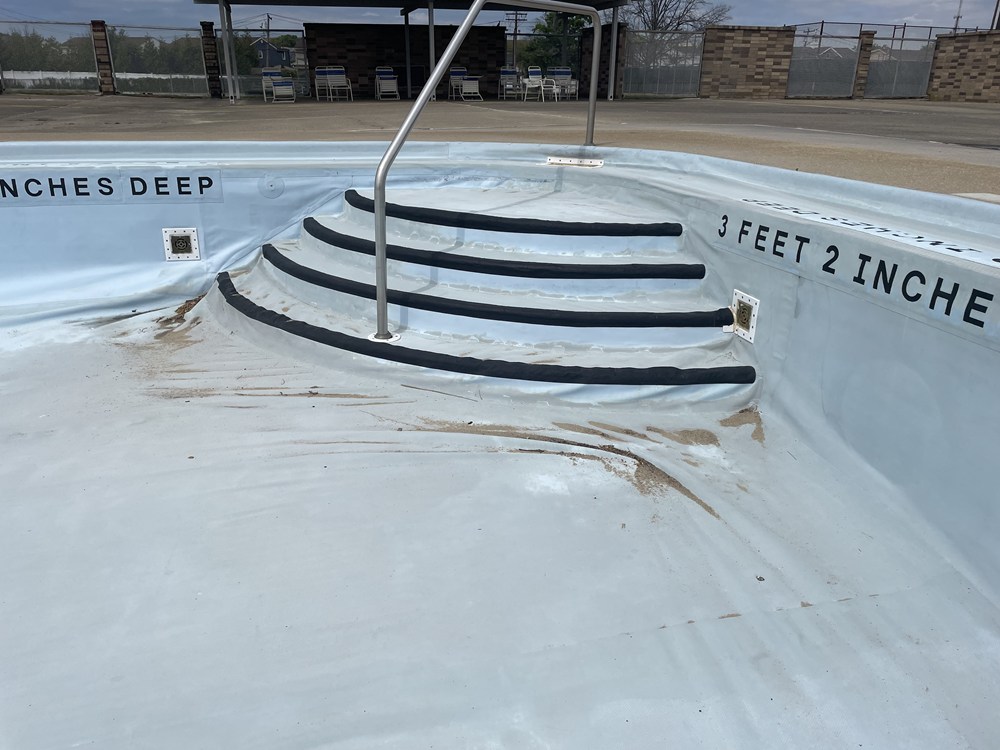 Can a PVC Pool Membrane Help With Pool Cracks
